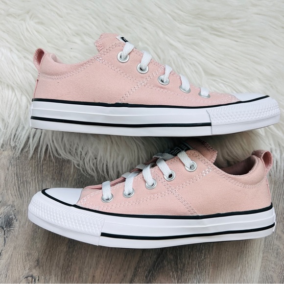 NWT Converse Ctas Madison OX Women’s Shoes - Picture 6 of 8